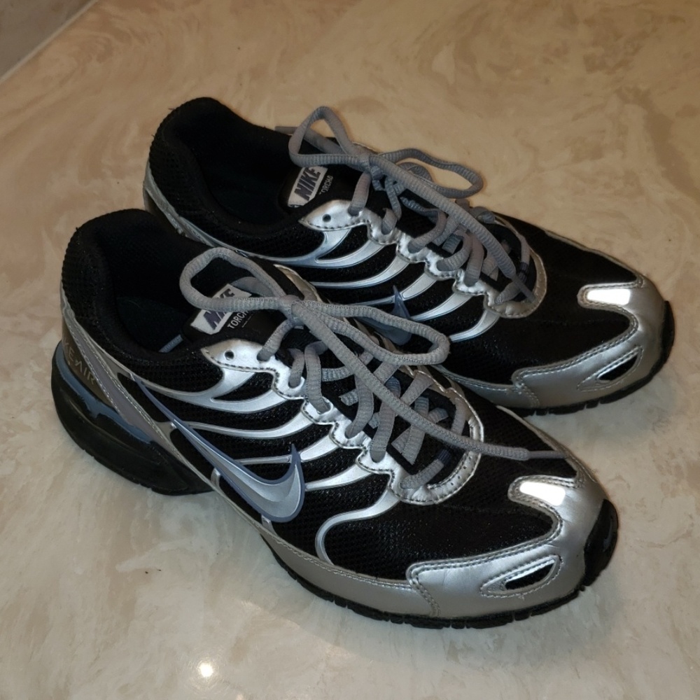 Nike Torch 4 sneakers